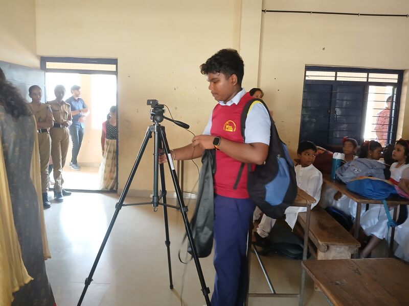 പ്രമാണം:21060 lk subjilla kalolsavam1.jpg