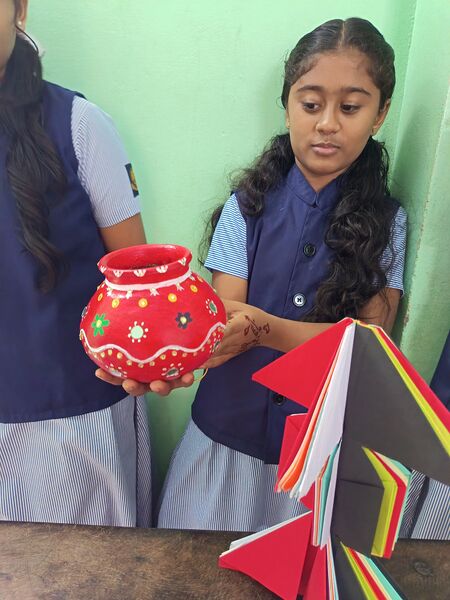 പ്രമാണം:22071 TSR workexperience.jpg