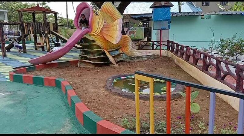 പ്രമാണം:25855 Play.jpg