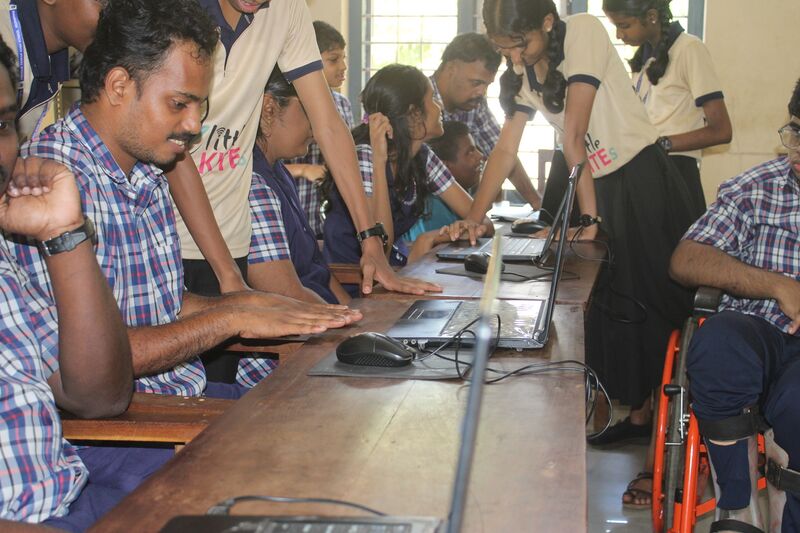 പ്രമാണം:34046 b2.JPG