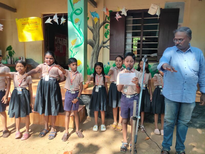 പ്രമാണം:41409 mathrubhasha day 25 3.jpg