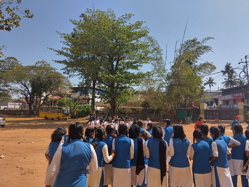 പ്രമാണം:42008 gghss3.jpg