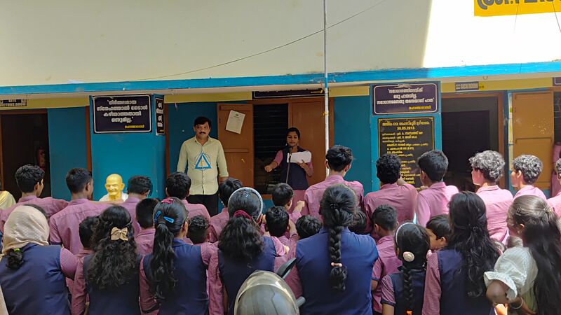 പ്രമാണം:42085 lahari 25-10 2.jpg