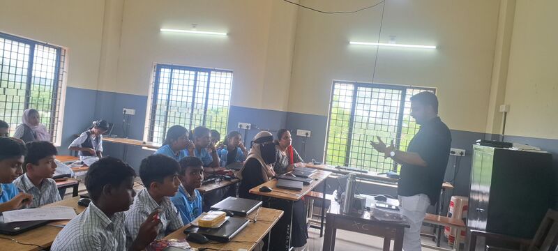 പ്രമാണം:11017 LKCAMP2.jpg