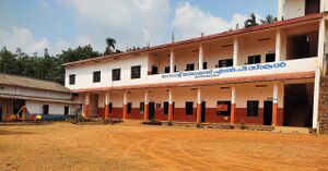 15411-st thomas l p s-main building.jpg