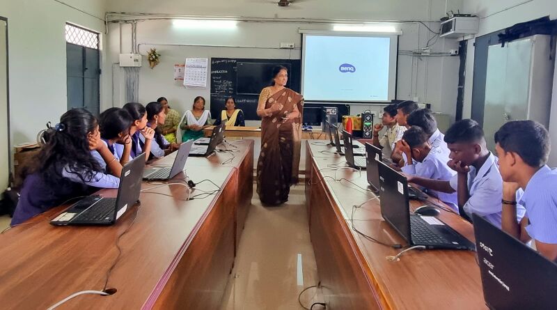 പ്രമാണം:21060-lk onam.jpg