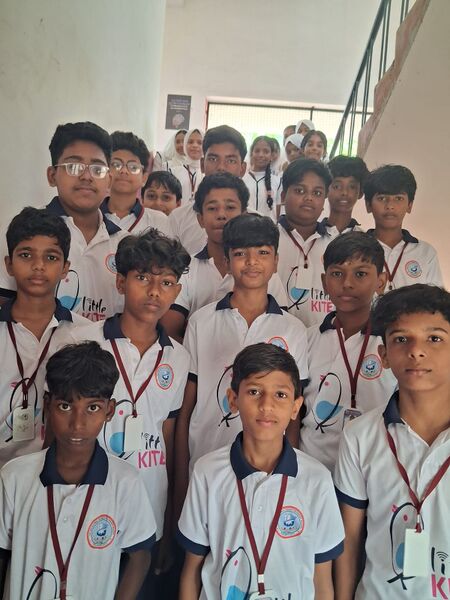 പ്രമാണം:24029 lkmembers.jpg