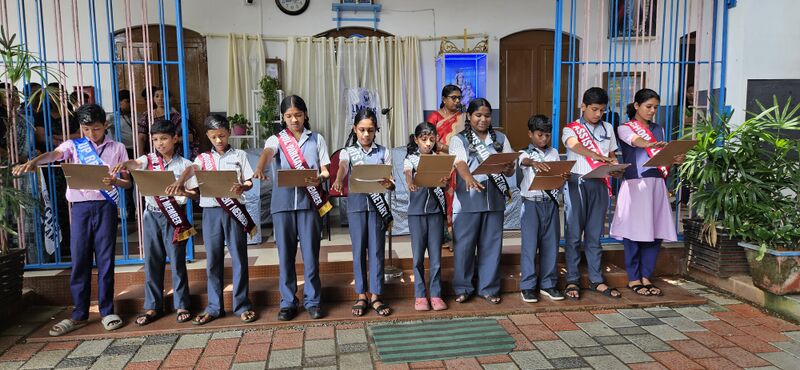 പ്രമാണം:26036 school election 3.jpg