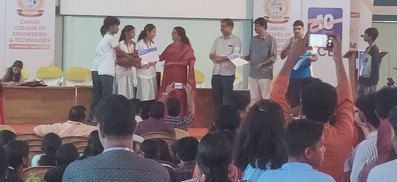 പ്രമാണം:34013dist.robo 25b.jpg