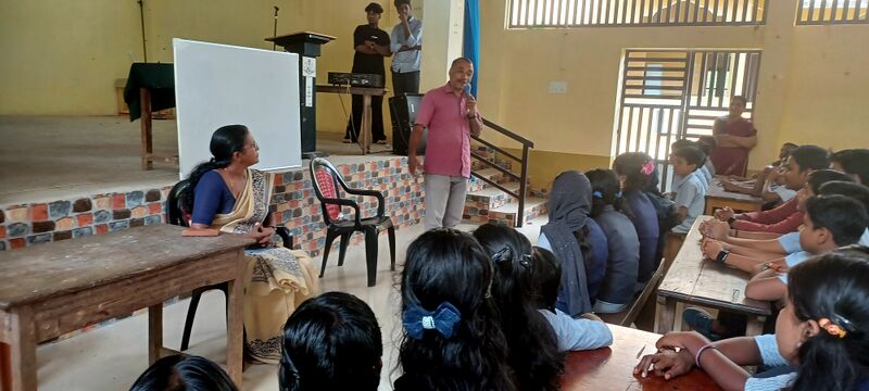 പ്രമാണം:36039 LEHARI.jpg