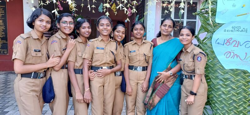 പ്രമാണം:44024 praveshanothsavam.jpg