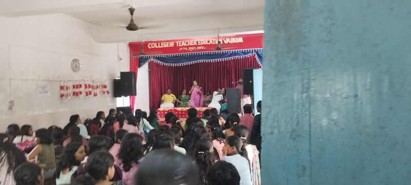 പ്രമാണം:45009 P 2.jpg