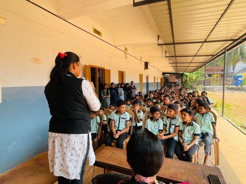 പ്രമാണം:Easy english.jpg