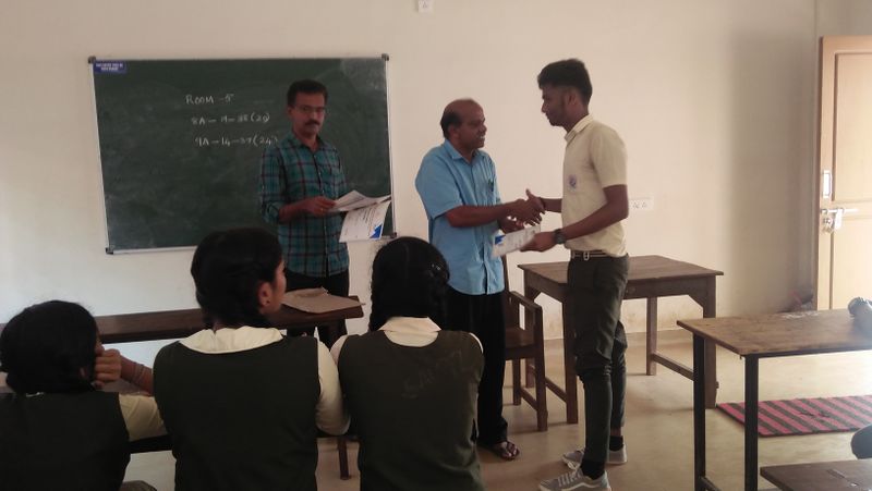 പ്രമാണം:LkIMG20200302164140 09.jpg