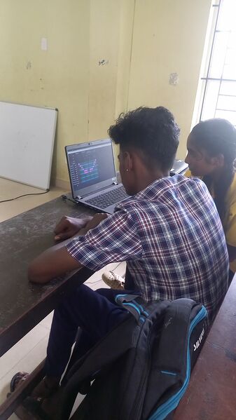 പ്രമാണം:ഭിന്നശേഷി കുട്ടികൾക്കുള്ള ക്ലാസ്.jpg
