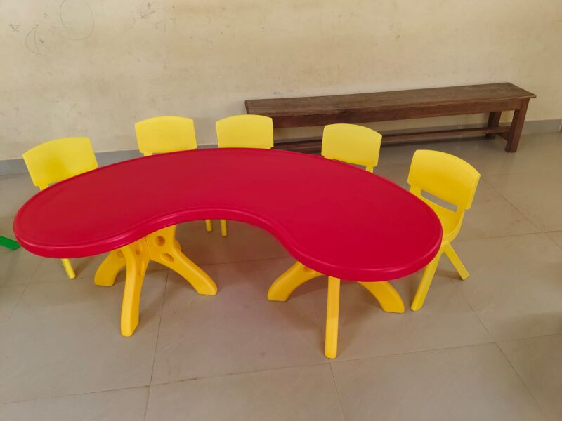 പ്രമാണം:12069 furniture 8.jpeg