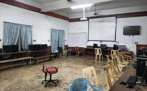 13041 HiTECH ROOM.jpg