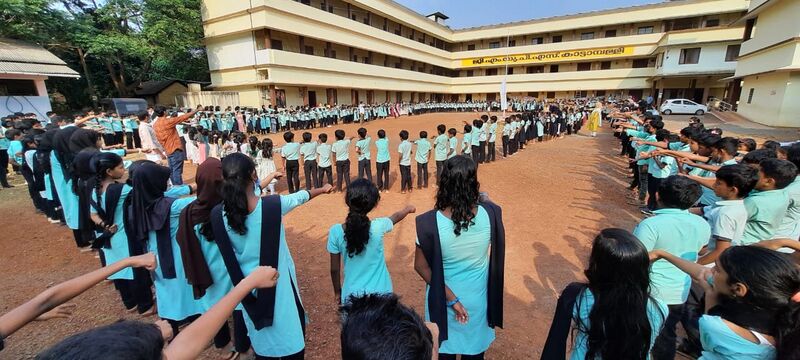 പ്രമാണം:13657-lahari 2-2022.jpeg