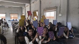 16041 WE Book binding6 2025Sept.jpg