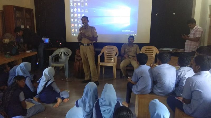 പ്രമാണം:18073 LAHARI1.jpg