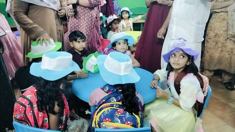 പ്രമാണം:20065 pravesanolsavam.jpg