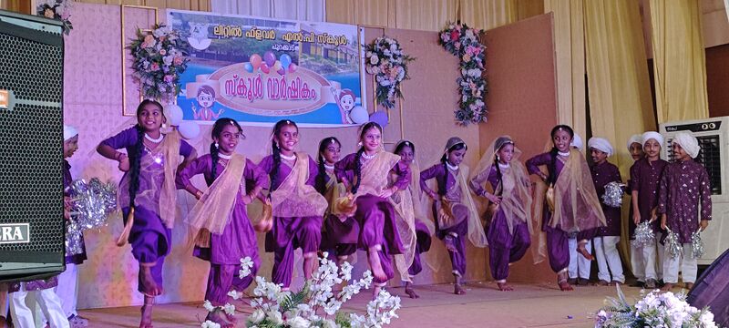 പ്രമാണം:35330 ANNUAL DAY8.jpg