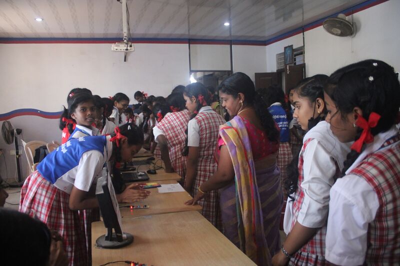 പ്രമാണം:41068 freedom fest exhibition33.resized.JPG