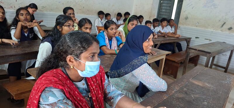 പ്രമാണം:42015-LK AI TRAINING 2024-27 BATCH.jpg