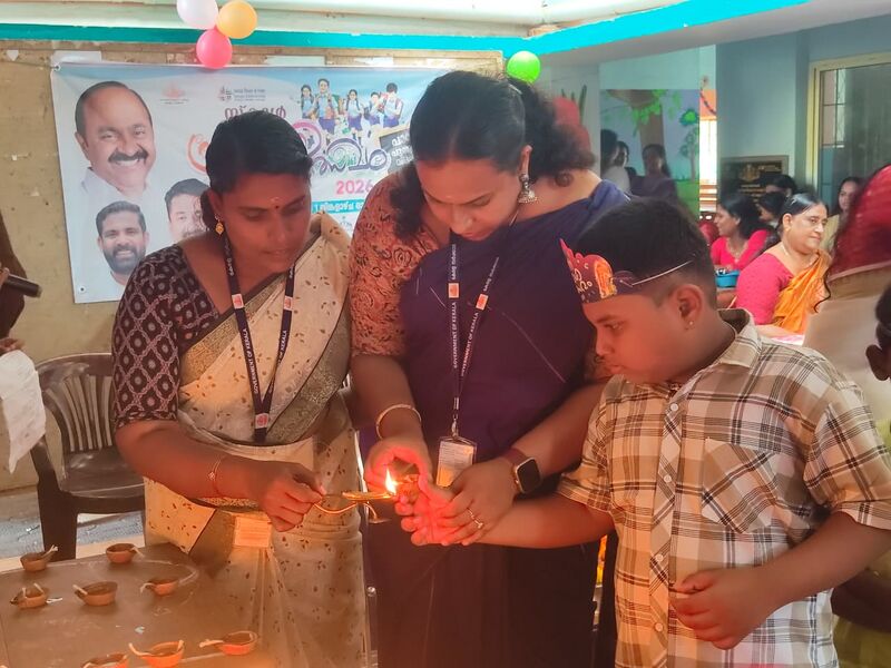 പ്രമാണം:42651 Praveshanolsavam 2026-27 -01.jpg