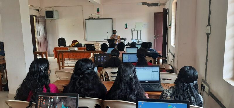 പ്രമാണം:44070 114.jpeg