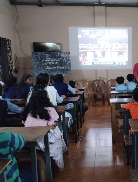 പ്രമാണം:SHS 14050 HITECH AUDITORIUM.jpeg