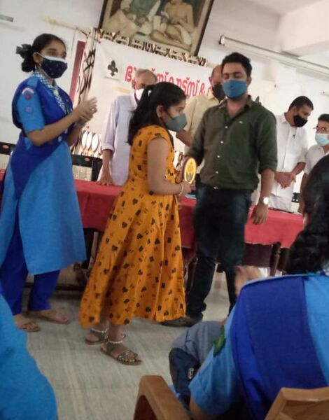 പ്രമാണം:14002 adithya bottleart.jpeg