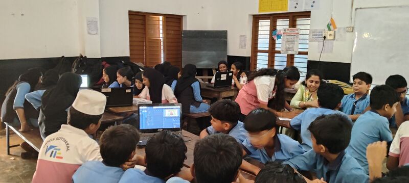 പ്രമാണം:18032-CODE KIDS 1.jpg