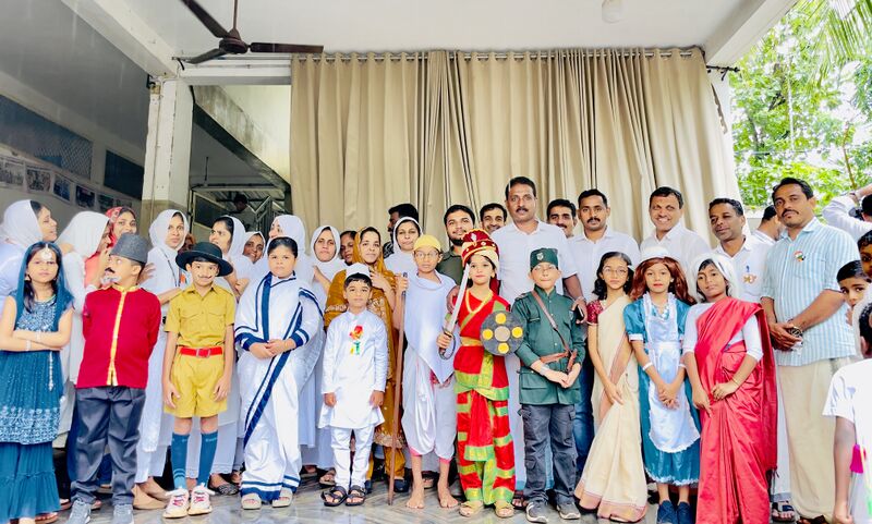 പ്രമാണം:18364 Indepedndenceday 2025-26.jpg