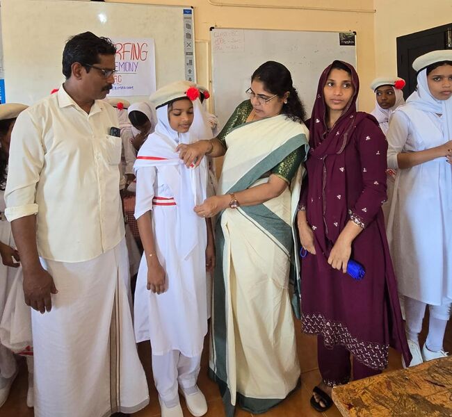 പ്രമാണം:19066 scarfing1.jpg