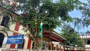 22620 har ghar thiranga.jpg