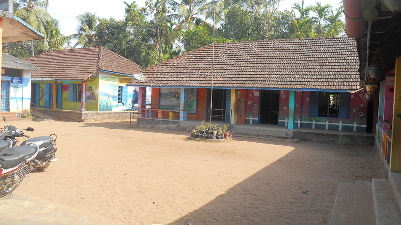 പ്രമാണം:24257 GFUPS PUTHENKADAPPURAM.JPG