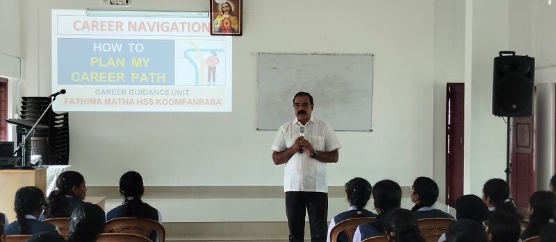 പ്രമാണം:29040-Career Guidence Class2025-1.jpg