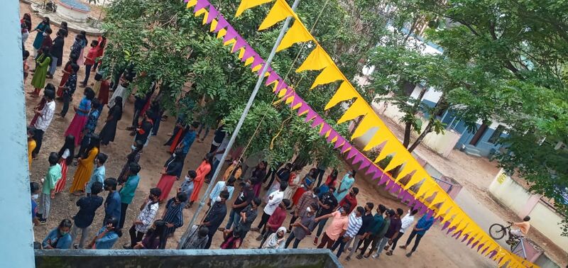 പ്രമാണം:34046 thirike3.jpeg