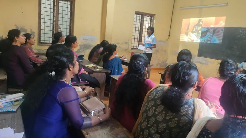 പ്രമാണം:38032 class.jpg