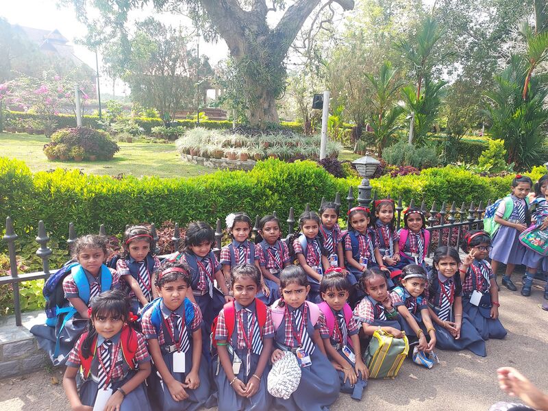 പ്രമാണം:44223 pre tour 1.jpg