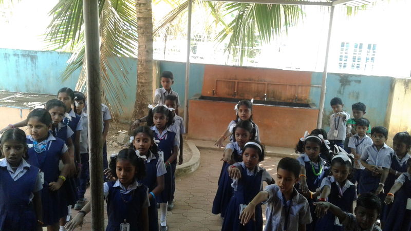 പ്രമാണം:Pledge taking.jpg