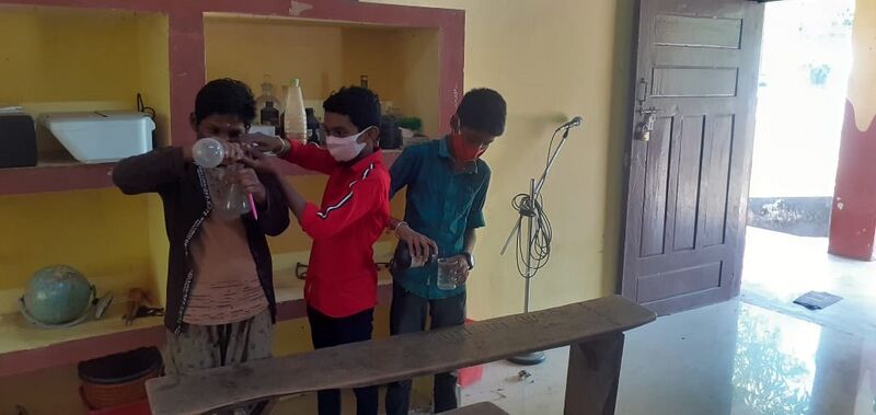 പ്രമാണം:SCIENCE LAB 1.jpeg