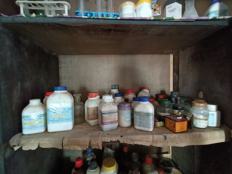 പ്രമാണം:SMHS Lab 7.jpg