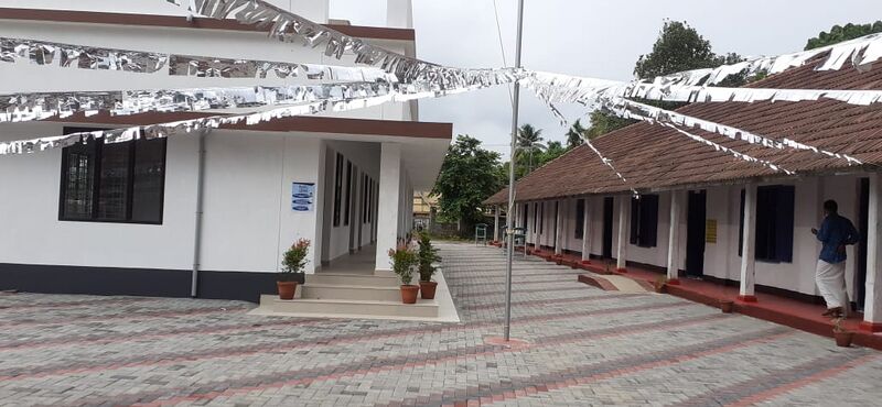 പ്രമാണം:26416-LPS Irmpanam.jpg