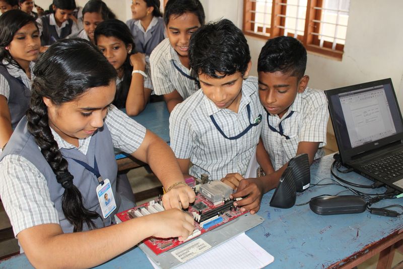 പ്രമാണം:28012 LK 16ag.jpg