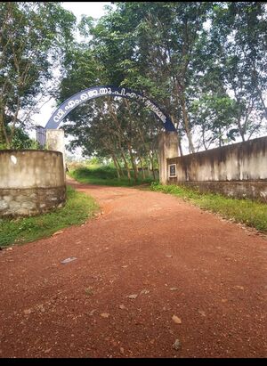 41562 schoolgate.jpg