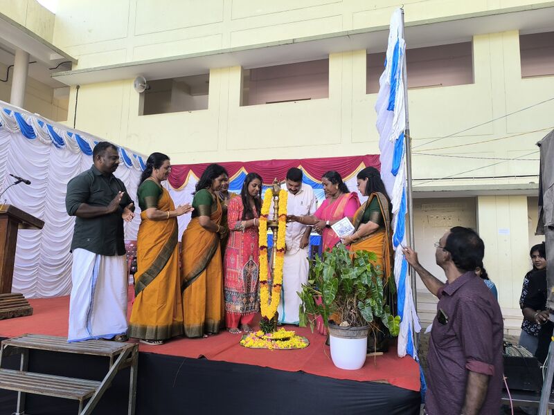 പ്രമാണം:44029 2533.jpg