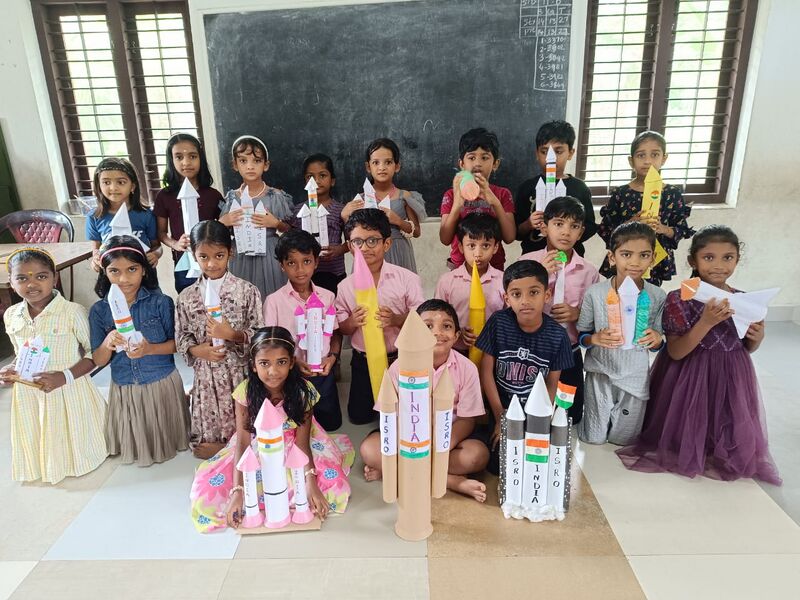 പ്രമാണം:Chandra25 mlp 19403.jpg