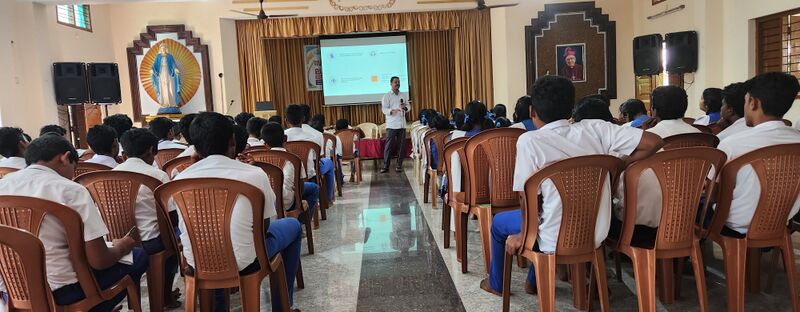 പ്രമാണം:Expertclass 35052 joy 233.jpg